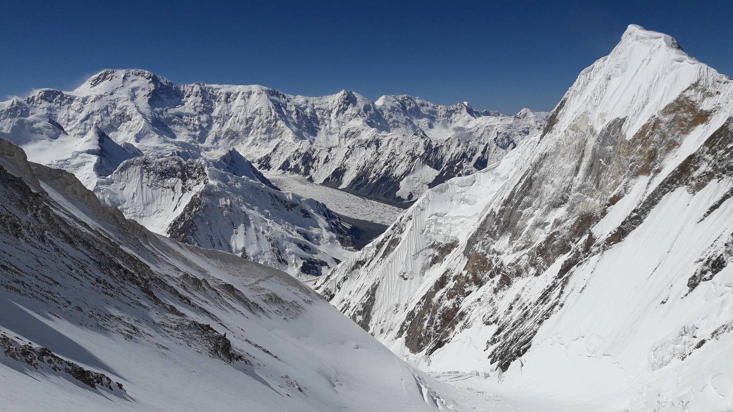 Восхождение на Пик Победы сезон 2020